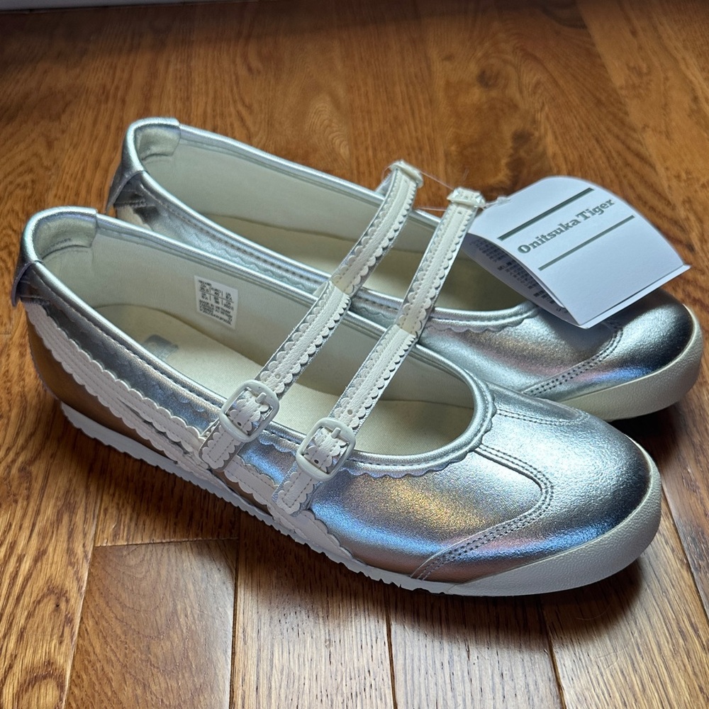Onitsuka Tiger Mexico 66 Tgrs Mary Janes, size 25.5 NWT!!!